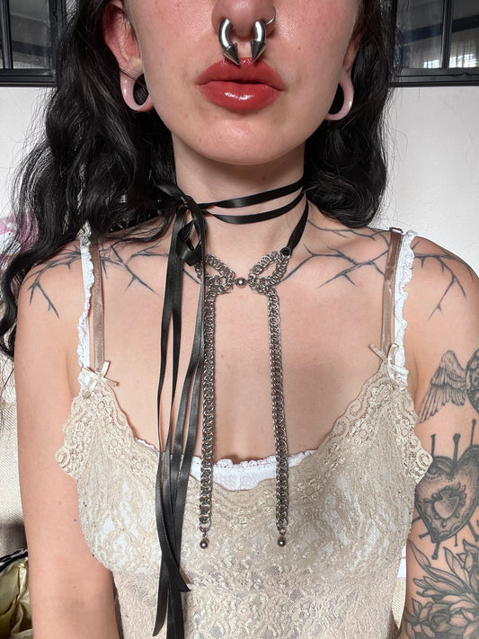 Bow Pendant Necklace